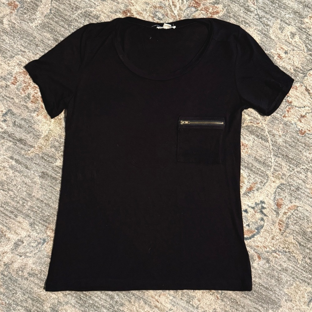Black Short Sleeve Top